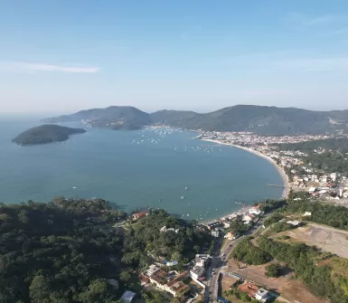 Capa ilustrativa da postagem Balneabilidade Porto Belo alcança 100% no Verão 2024/2025