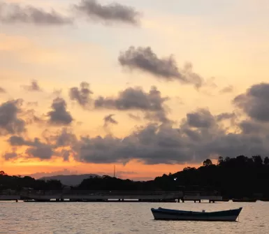 Capa ilustrativa da postagem Comprar imóvel no litoral: guia completo para começar com segurança e fazer a escolha certa.